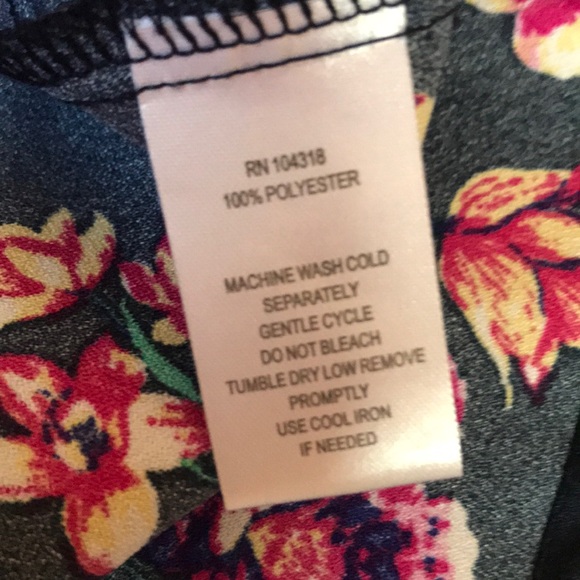 Black floral dress - Picture 4 of 5